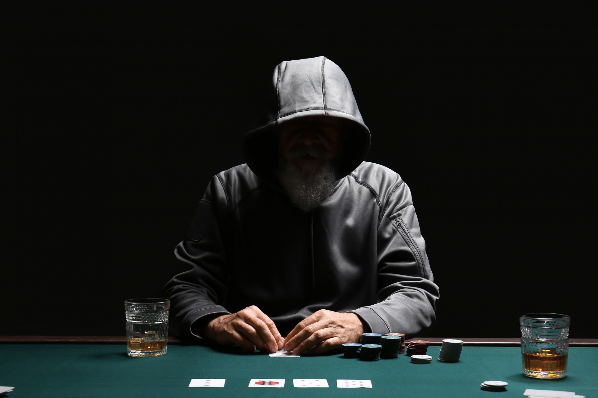 Rejstřík vyloučených osob z hazardních her se rozšíří o 6 tisíc neplatičů výživného